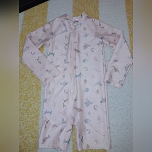 H&M brand Little girls size 3/4t swim romper and hat